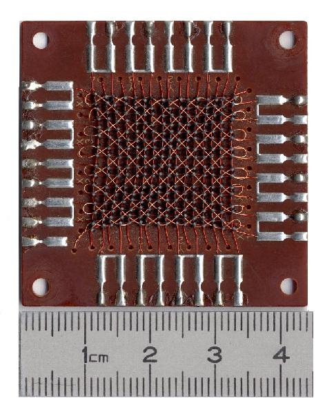 Mémoire à tores de ferrite